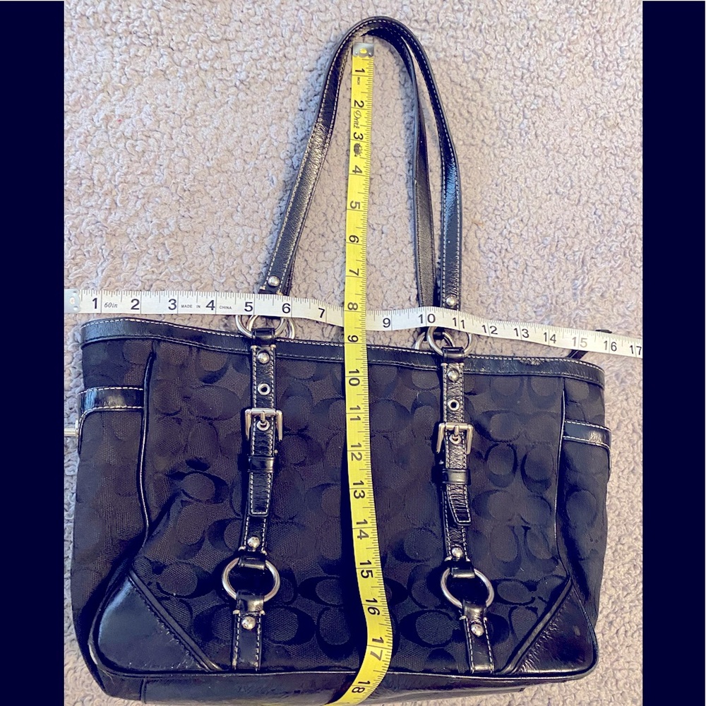 Authentic Black Signature Coach w/2 side pockets